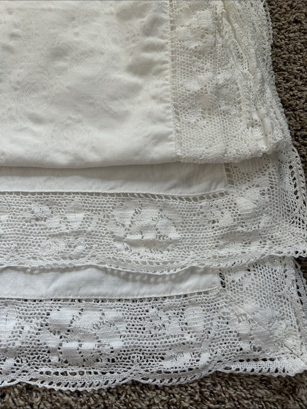 NWOT Vintage Simply Shabby Chic White Crochet Lace Table Cloth | Rectangle